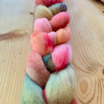 September Drop - Peak Peach Delusions - Hand-dyed roving (top)
