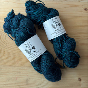 aching | merino and yak blends | blue-green yarn