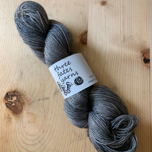 gray | exacalibur | yarn